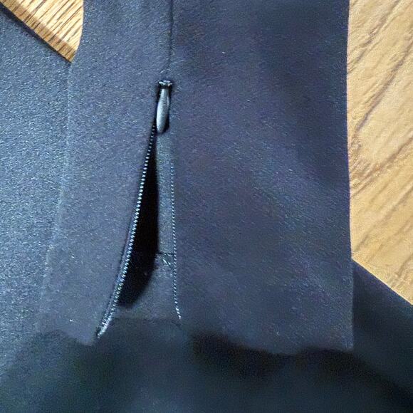 Pomander Place Tuckernuck Off the Shoulder Tunic Top SZ S Minimalist Black - Picture 4 of 8